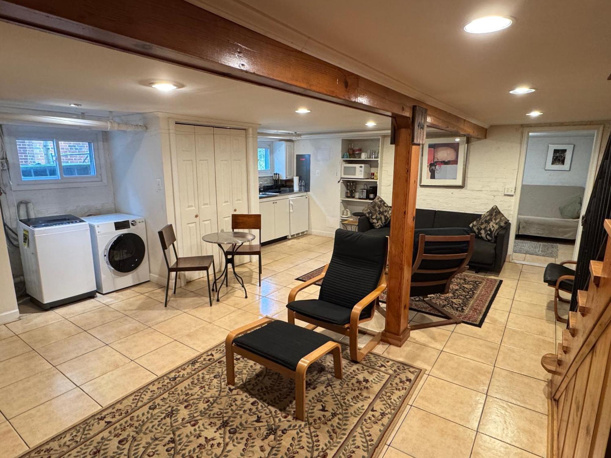 First Floor One Bedroom Apartment With Full Kitchen & Bath Washington Exterior foto